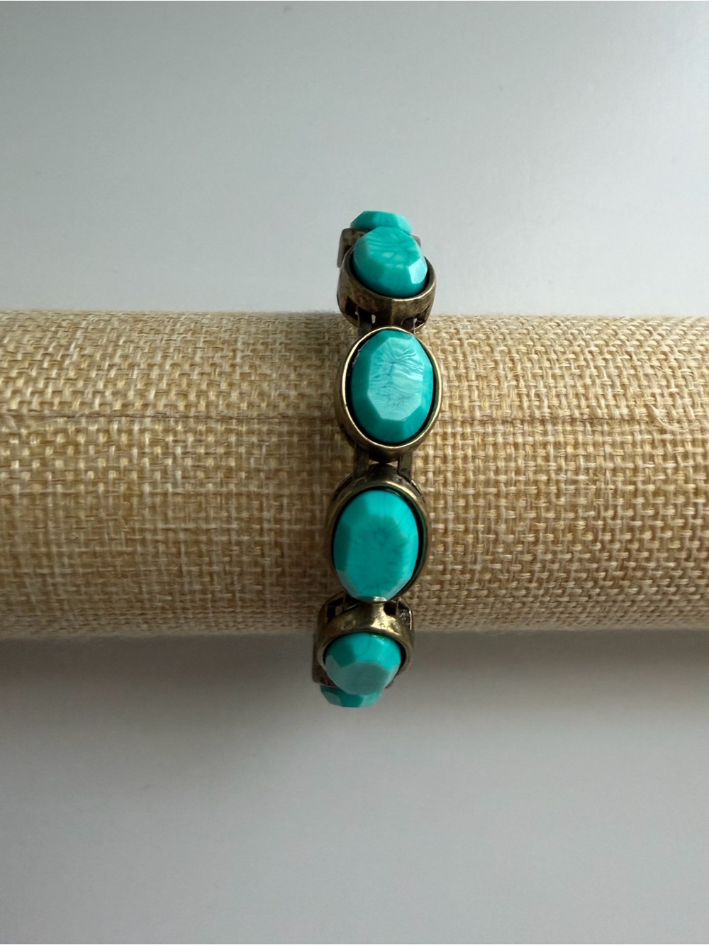 Chico’s Lindy Turquoise & Brass Magnetic Bangle Bracelet
